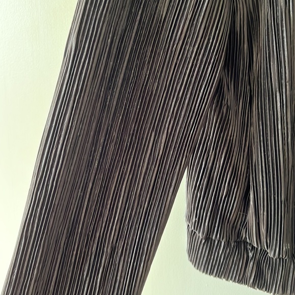 Zara Basic Zip Up Jacket - Picture 3 of 4